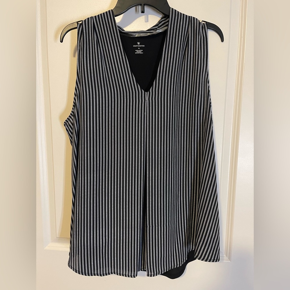 Worthington Plus grey & black striped shell.